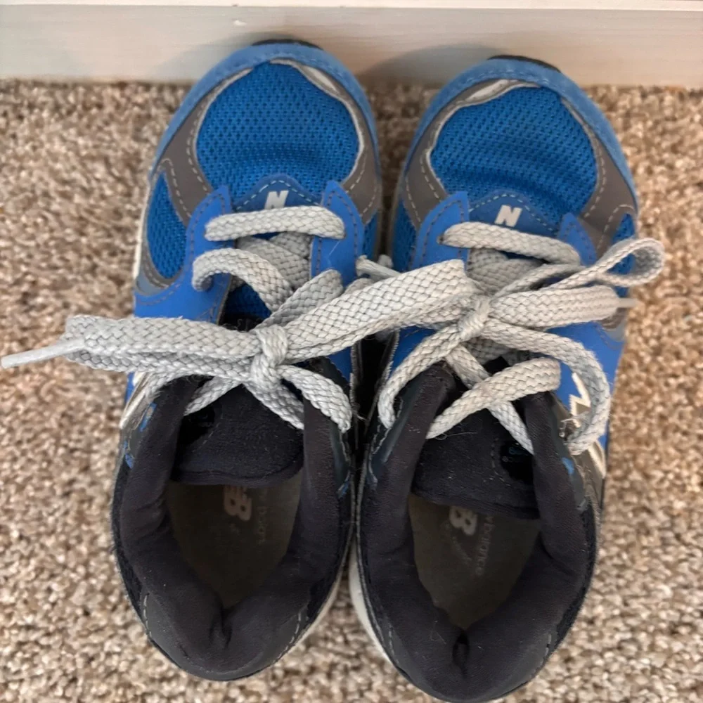 New Balance 2002R Kids Toddler Size 10 Blue/Gray Sneakers Athletic Running Shoes